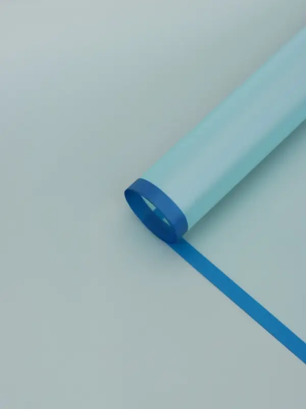 Пленка для цветов, "Полупрозрачная кайма", синяя, 57х57 см