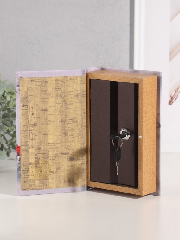 Сейф-книга дерево кожзам "Лев Толостой. Анна Каренина" тиснение 21х13х5 см