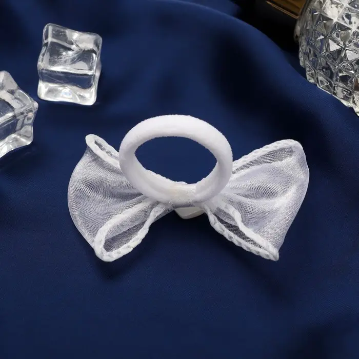 Резинка для волос бант «Школьница», классика сердце, 6×4 см, белая