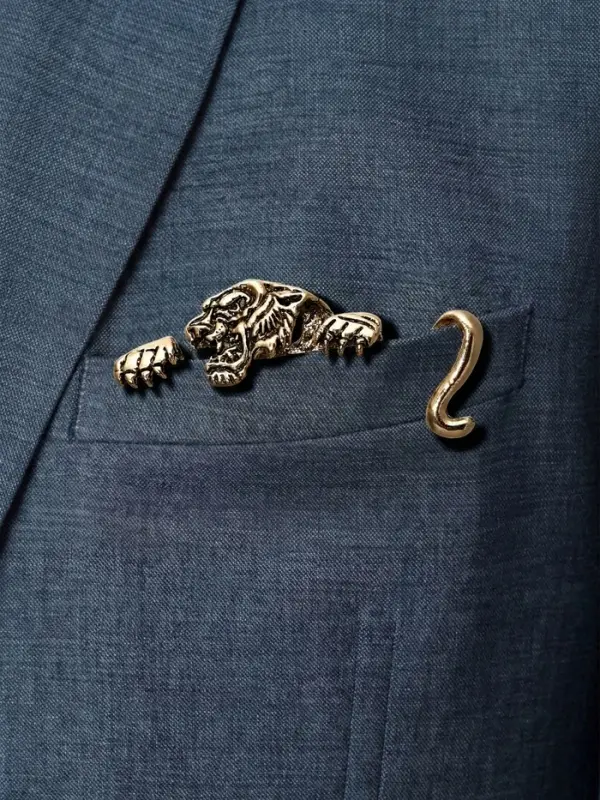 Брошь для кармана "Тигр", цвет чернёное золото