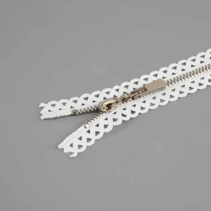 Молния металлическая, №3, неразъёмная, замок автомат, 60 см, белая