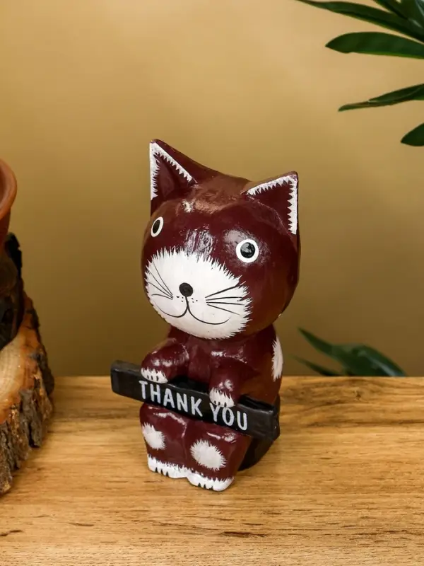 Сувенир  Сувенир "Кот с табличкой WELCOME" дерево 10х7х16 см, цв. бело-коричневый