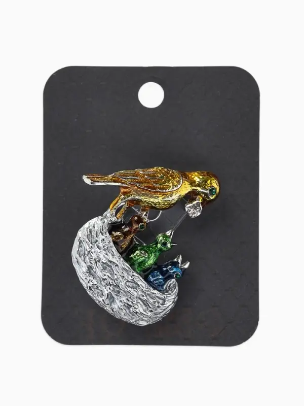 Брошь &laquo;Птица с  птенцами&raquo; гнездо, цветная в серебре