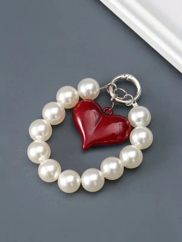 Брелок на карабине "Жемчужины и сердце" бусины d=1,6 см сердце 4,3х3,5 см 14 см