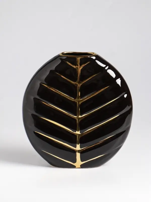 Ваза настольная керамика Ваза настольная керамика "Новайо" 18х17 см, чёрный