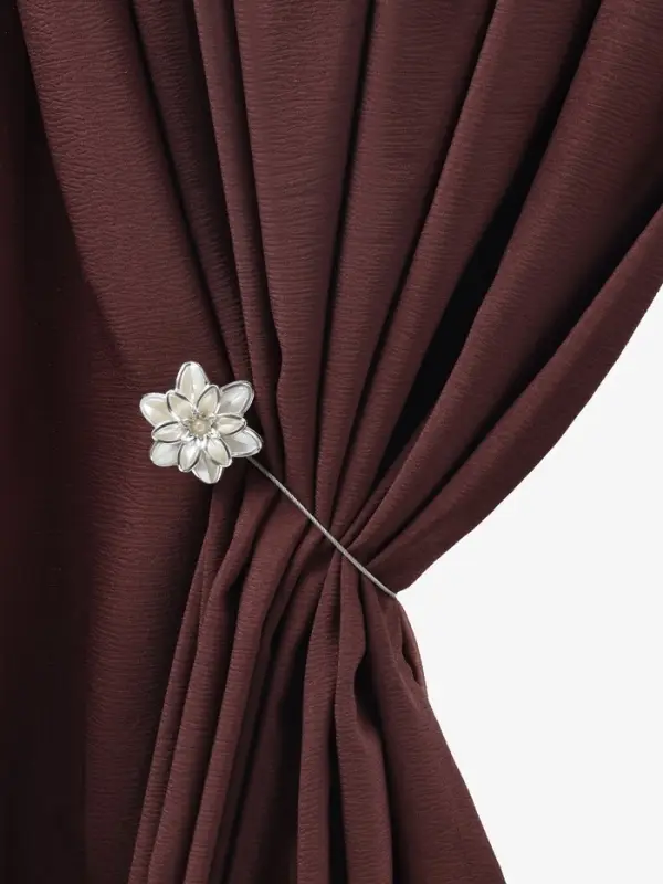 Подхват для штор &laquo;Георгин&raquo;, d=6 см, цвет серебряный, белый