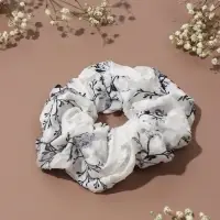 Резинка для волос QF &laquo;Орбита&raquo;, весенний стиль, 13 см, чёрно-белая