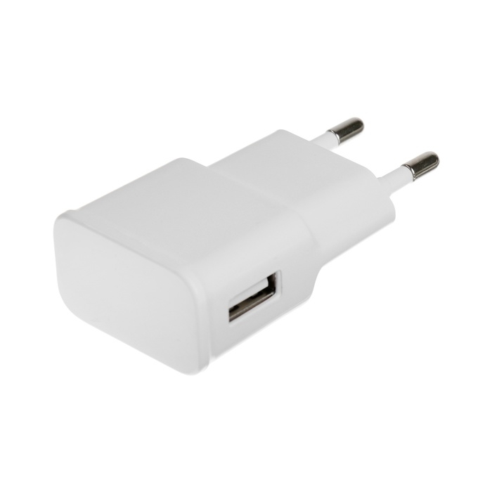 Комплект для зарядки 3 в 1 Luazon UC-30, АЗУ 2.1/1А, Type-C 1A, 1 м, СЗУ 1A, серебристый Комплект для зарядки 3 в 1 Luazon UC-30, АЗУ 2.1/1А, Type-C 1A, 1 м, СЗУ 1A, серебристый