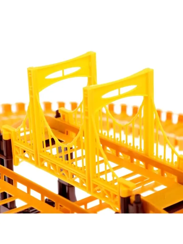 Автотрек &laquo;Стройка&raquo;, с машинкой, краном и фигурками, работает от батареек