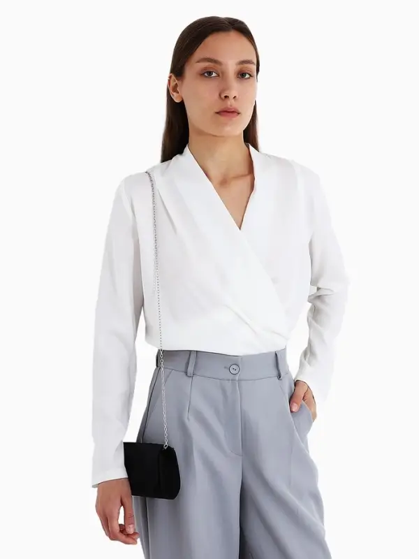 Сумка-клатч вечерняя на магните, на цепочке, чёрная