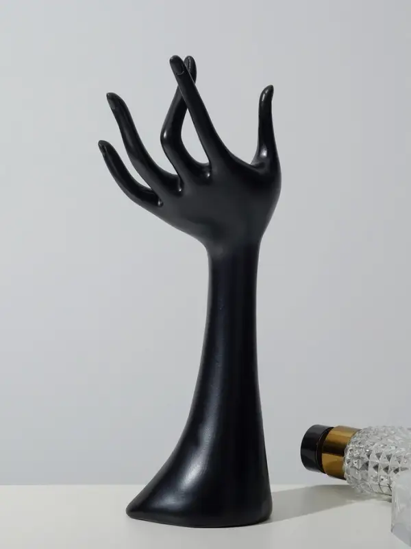 Подставка для украшений QF &laquo;Рука&raquo; 9.5&times;7&times;24, чёрная