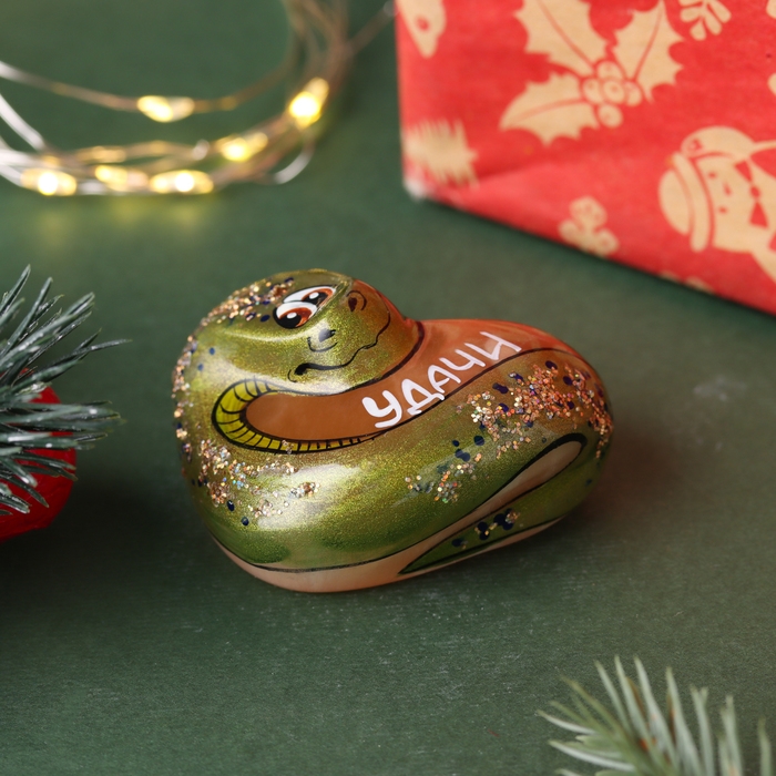 Сувенир Сувенир "Змейка Удачи", селенит