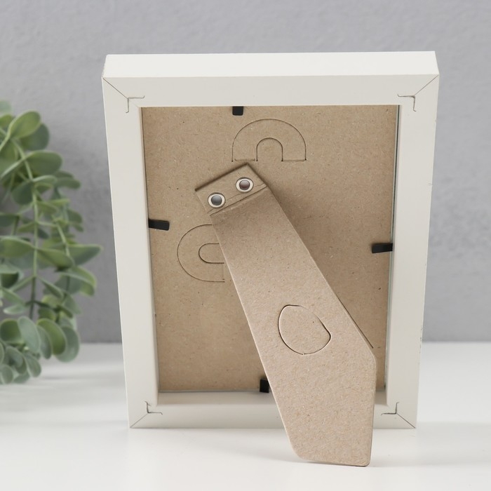 Фоторамка МДФ (100) 10х15 см, цвет белый (пластиковый экран) Фоторамка МДФ (100) 10х15 см, цвет белый (пластиковый экран)