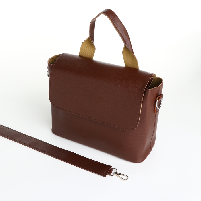 Сумка-мессенджер на клапане, цвет коричневый Сумка-мессенджер на клапане, цвет коричневый