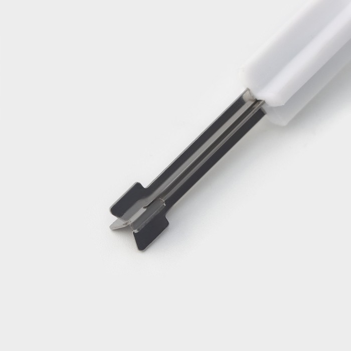 Машинка для удаления косточек из вишни Доляна «Вишнёвый сад», контейнер 450 мл, цвет белый Машинка для удаления косточек из вишни Доляна «Вишнёвый сад», контейнер 450 мл, цвет белый