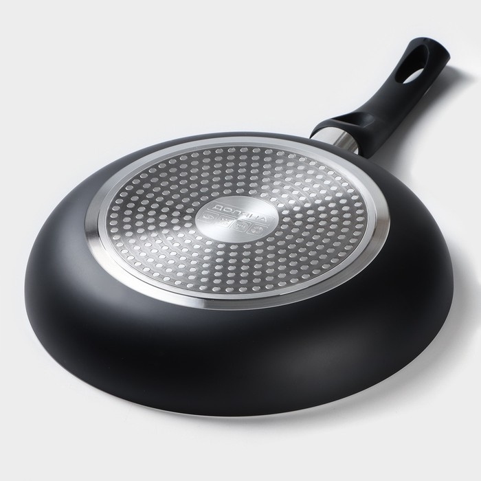Сковорода Доляна Basic, d=26 см, пластиковая ручка, антипригарное покрытие, индукция, цвет чёрный Сковорода Доляна Basic, d=26 см, пластиковая ручка, антипригарное покрытие, индукция, цвет чёрный