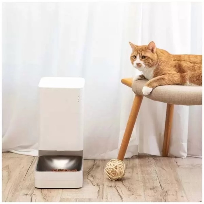 Умная кормушка для домашних животных Xiaomi Smart Pet Food Feeder (BHR6143EU), 3.6 л, Wi-Fi Умная кормушка для домашних животных Xiaomi Smart Pet Food Feeder (BHR6143EU), 3.6 л, Wi-Fi