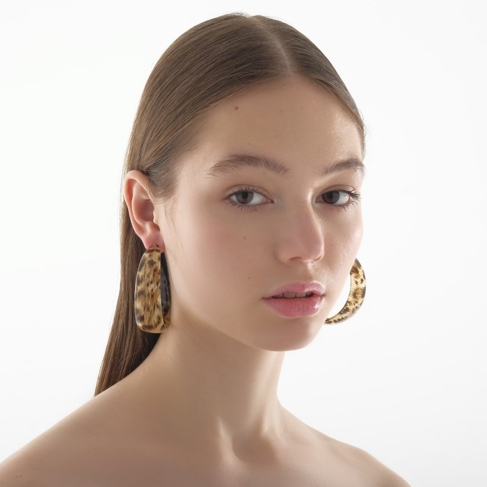 Серьги-кольца «Танзания» бежевый леопард, d=5,5, цветные Серьги-кольца «Танзания» бежевый леопард, d=5,5, цветные