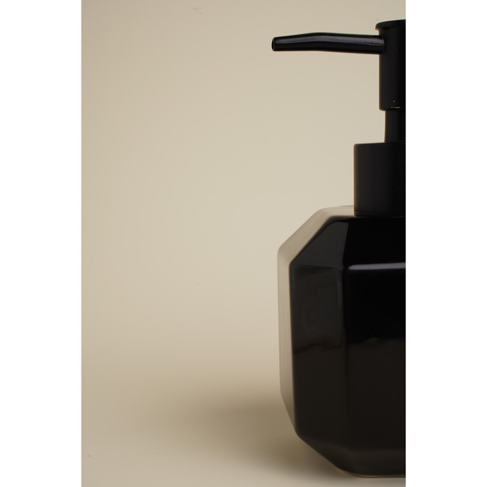 Дозатор для жидкого мыла SL Home «Артемида», 380 мл, цвет черный Дозатор для жидкого мыла SL Home «Артемида», 380 мл, цвет черный