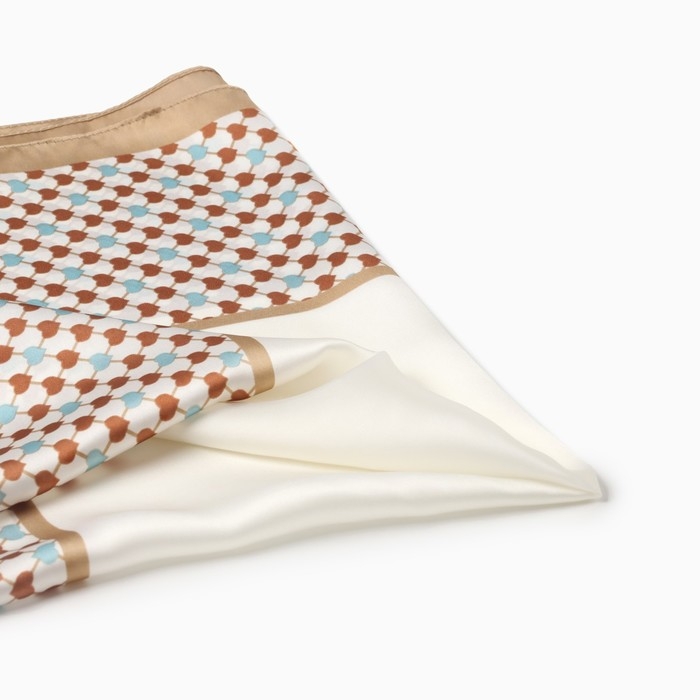 Платок женский MINAKU р-р 70*70 см, цв. молочный Платок женский MINAKU р-р 70*70 см, цв. молочный