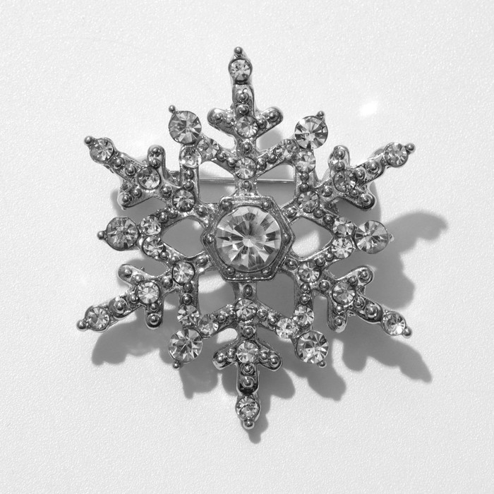 Брошь Брошь "Снежинка" пушистая, мини, цвет белый в серебре