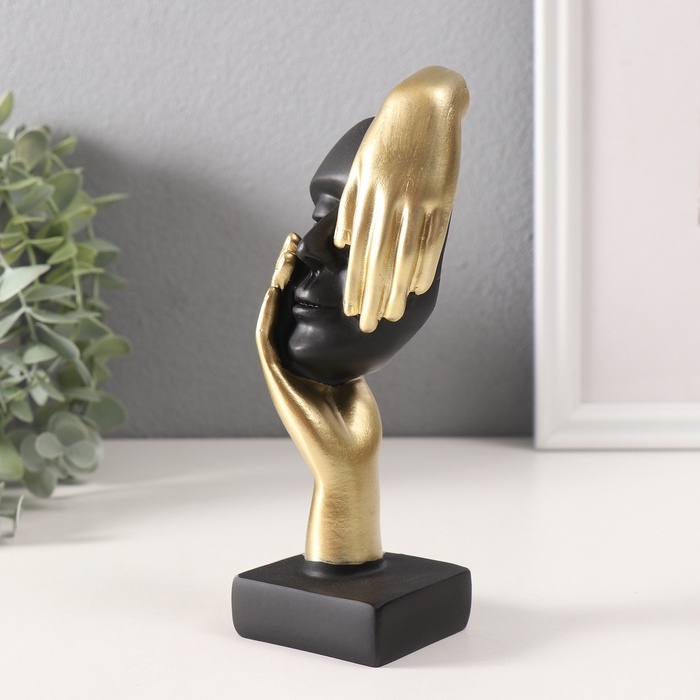 Сувенир полистоун бюст Сувенир полистоун бюст "Маска с золотой рукой" чёрный МИКС 4,6х5,1х17,5 см