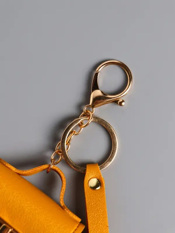 Брелок кожзам с карабином, с ремешком Брелок кожзам с карабином, с ремешком "Сумочка" жёлтый 6,2х2,5х7 см