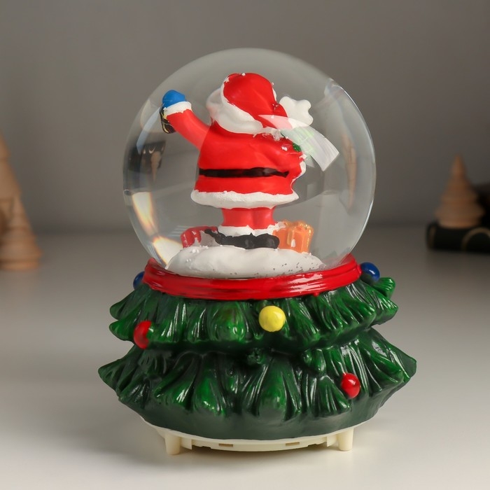 Сувенир полистоун водяной шар свет, музыка Сувенир полистоун водяной шар свет, музыка "Дед Мороз" 12х12х15,5 см