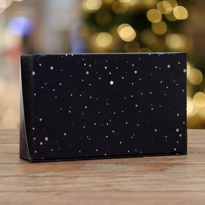 Коробка складная «Олени», 20×12×4 см с окном Коробка складная «Олени», 20×12×4 см с окном