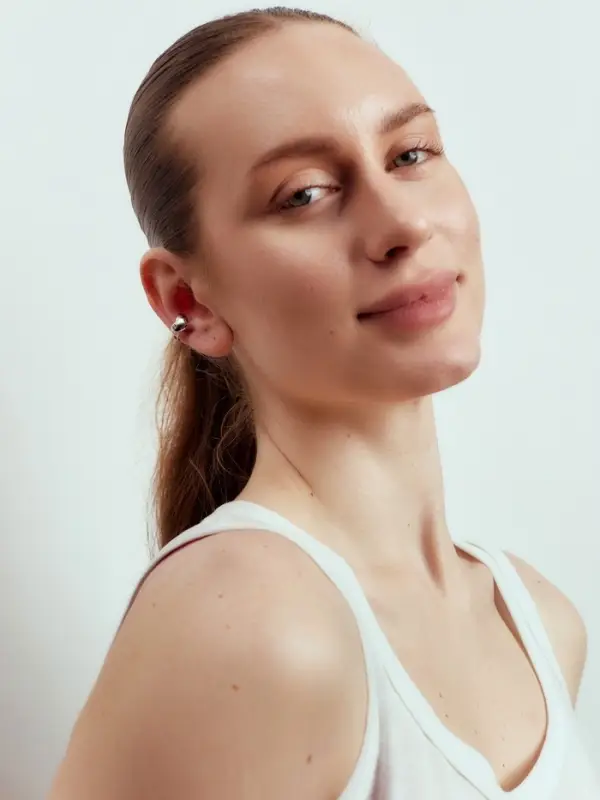 Серьга кафф &laquo;Сердце. Сияние&raquo;, белая в серебре