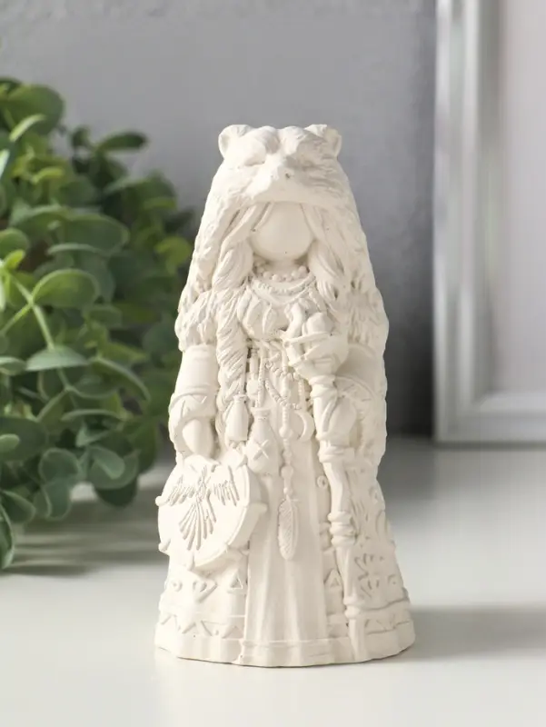 Фигурка гипс &laquo;Берегиня Шаманка медведица&raquo;, 13.5&times;6 см