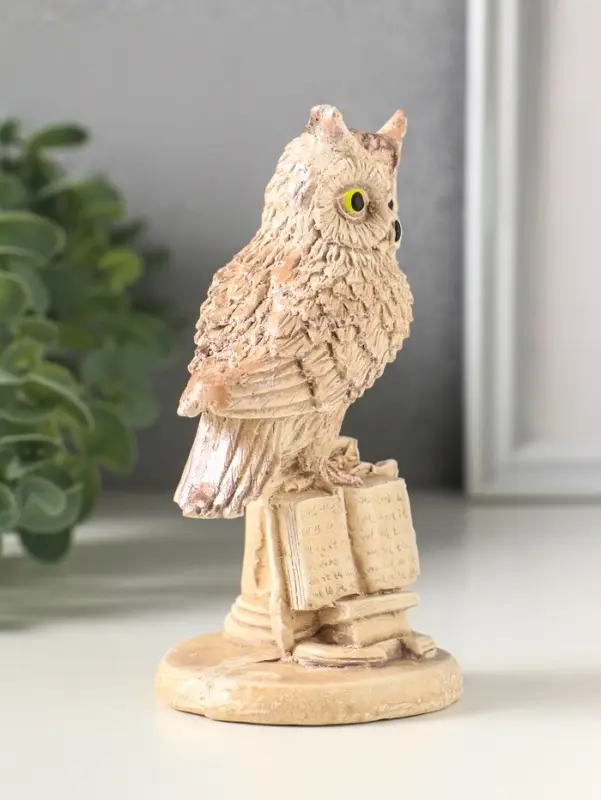 Фигурка гипс &laquo;Филин на пьедестале&raquo;, 14&times;6 см, слоновая кость