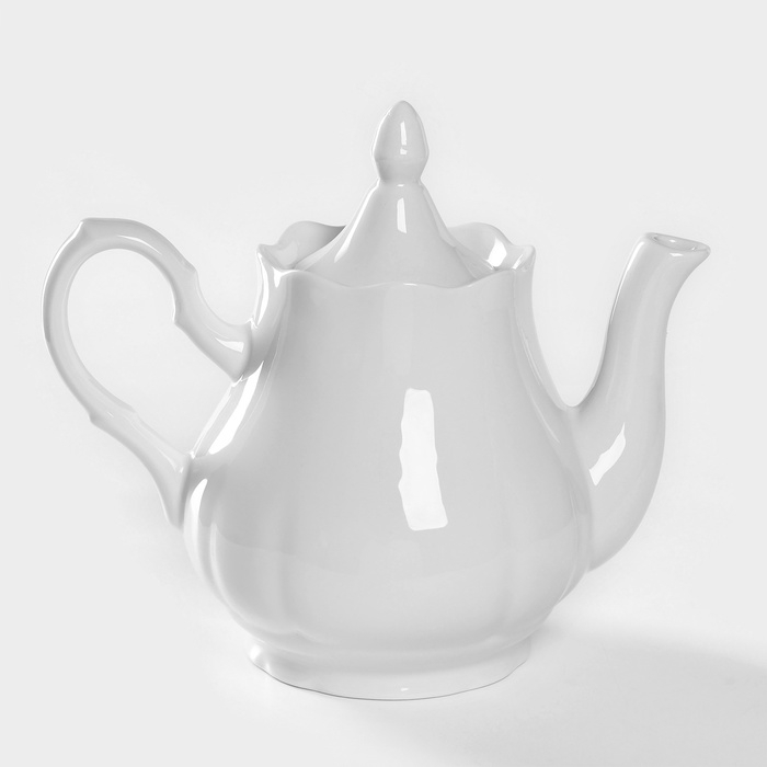 Чайник фарфоровый «Романс», 1,75 л, цвет белый Чайник фарфоровый «Романс», 1,75 л, цвет белый