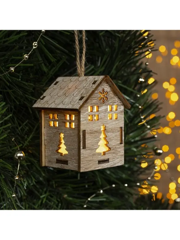 Ёлочная игрушка &laquo;Домик с ёлкой&raquo;, 7&times;5&times;5 см, 1 LED, от батареек, свечение тёплое белое