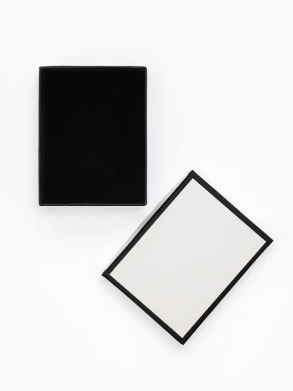 Коробочка подарочная под набор  Коробочка подарочная под набор "Стиль", 7*9 см, цвет чёрно-белый