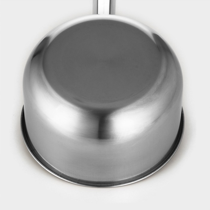 Ковш из нержавеющей стали с длинной ручкой, 1,8 л, 41×16×9,5 см, металлическая ручка, цвет серебряный Ковш из нержавеющей стали с длинной ручкой, 1,8 л, 41×16×9,5 см, металлическая ручка, цвет серебряный