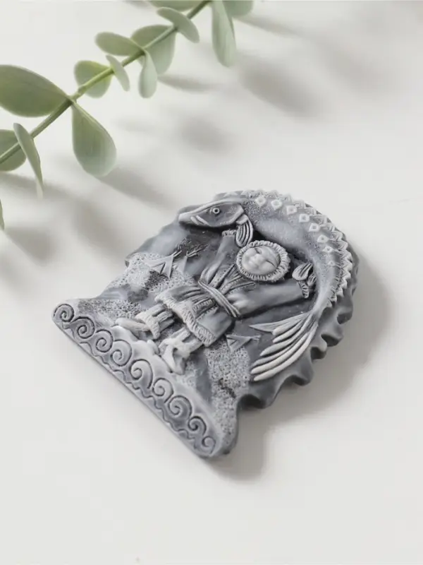 Магнит "С осетром" (барельеф) , 7,5см