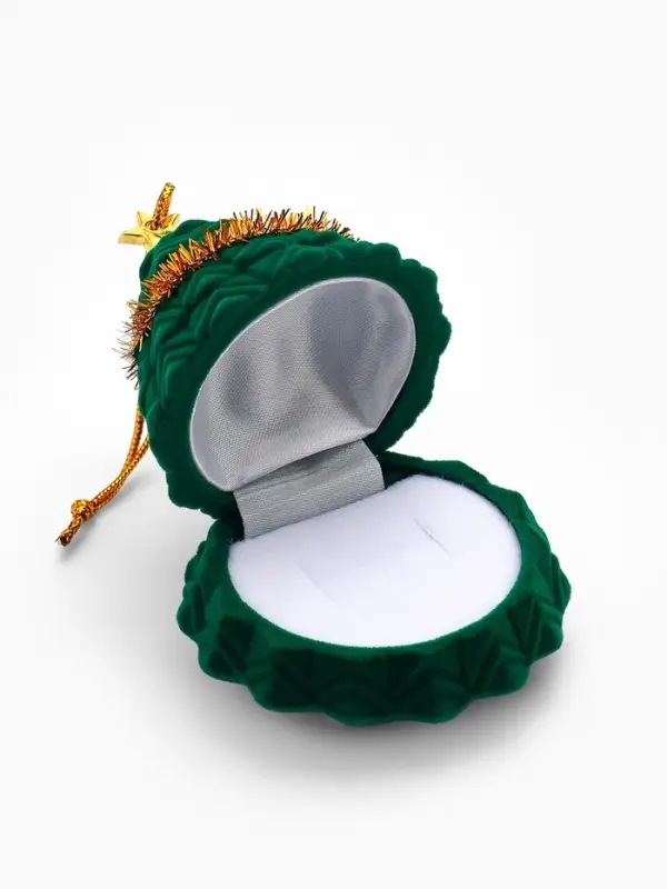 Футляр под серьги, кольцо &laquo;Новогодняя ёлочка&raquo;, бархатный, 5.9&times;6.2&times;6.2 см, зелёный, золотой