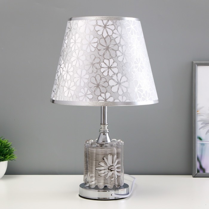 Настольная лампа с подсветкой Настольная лампа с подсветкой "Элоиза" Е27 40Вт хром 25х25х41 см