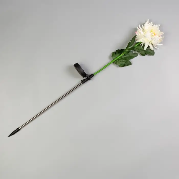 Садовый светильник &laquo;Хризантема белая&raquo;, уличный, на солнечной батарее, 80 см, 1 LED, свечение белое