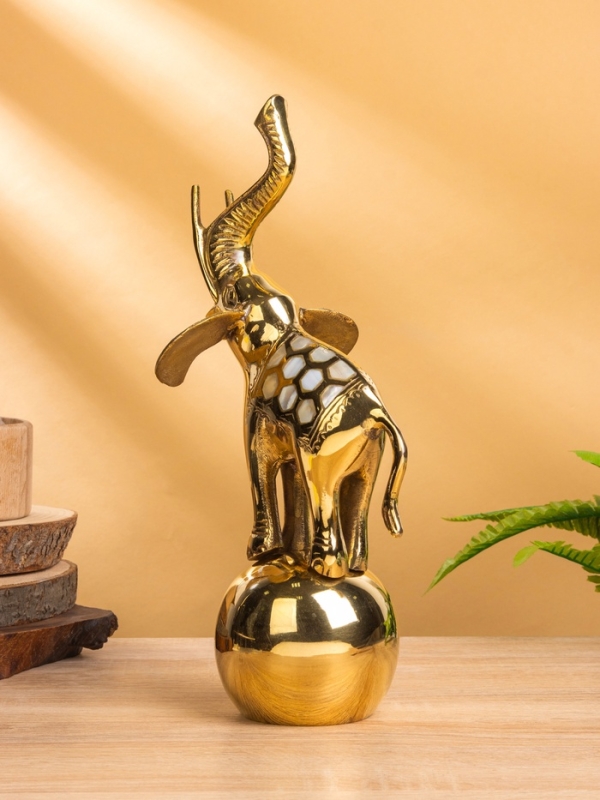 Сувенир Сувенир "Слон на шаре" латунь с перламутром 13х15х33 см