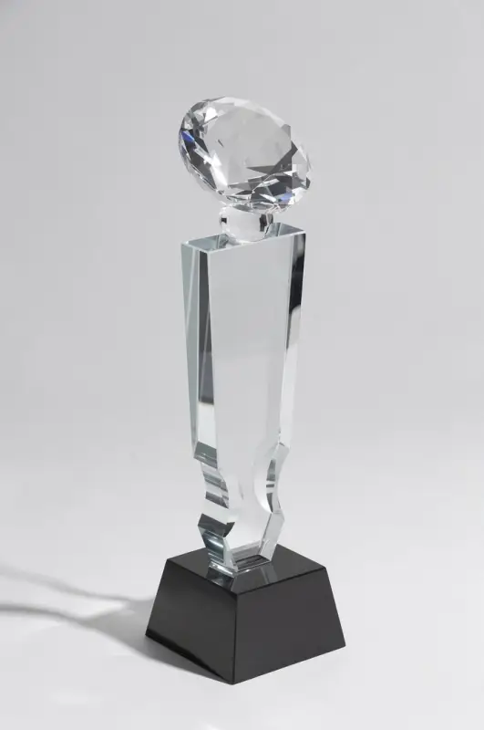 Стела стеклянная &laquo;Бриллиант&raquo;, d=7 см, 6.7&times;6.7&times;23.8 см