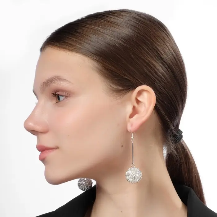 Серьги висячие «Шарик», переплетение, цвет светлое серебро, 6.5 см Серьги висячие «Шарик», переплетение, цвет светлое серебро, 6.5 см