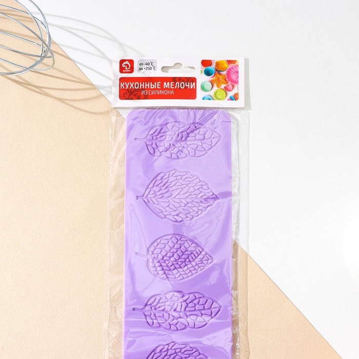 Коврик для айсинга Доляна «Листья ажурные», силикон, 38,5×8×0,1 см, цвет сиреневый Коврик для айсинга Доляна «Листья ажурные», силикон, 38,5×8×0,1 см, цвет сиреневый