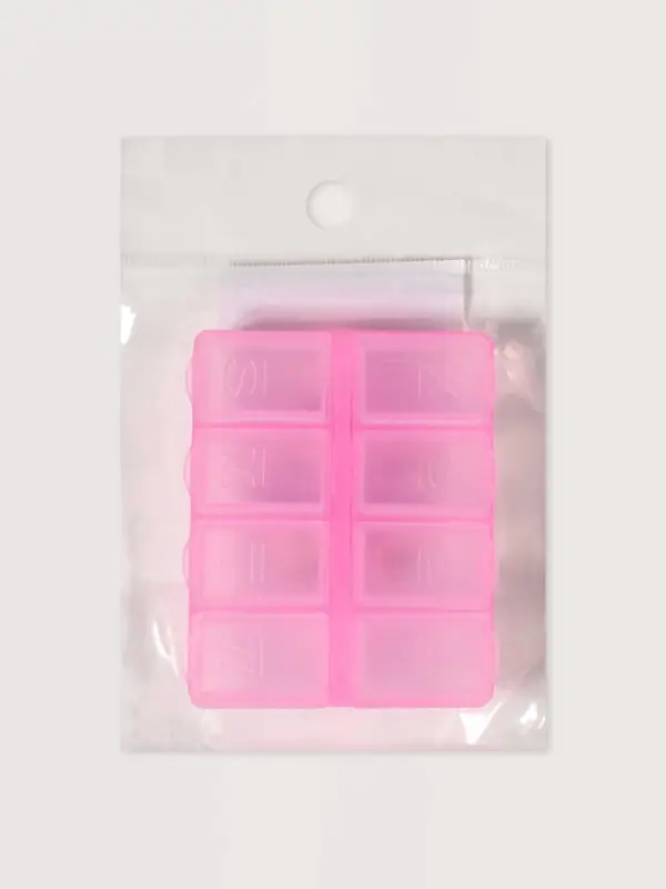 Таблетница, английские буквы, 7.4&times;6.2&times;2.1 см, 8 секций, МИКС