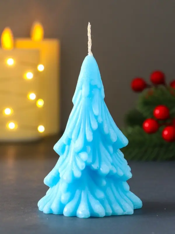 Свеча "Зимняя Ель "70*110 мм, голубая
