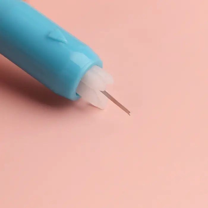 Нитевдеватель для швейной машины, 7.5&times;1 см, МИКС