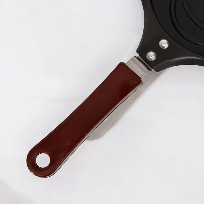 Сковорода Доляна «Мишка», d=14 см, пластиковая ручка, антипригарное покрытие, цвет чёрный Сковорода Доляна «Мишка», d=14 см, пластиковая ручка, антипригарное покрытие, цвет чёрный