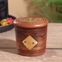 Кости игральные в шкатулке 6,5х6,5х6 см, дерево шишам, латунь