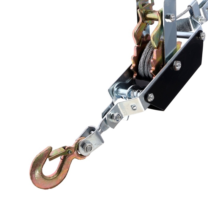 Лебедка рычажная ТУНДРА, двойное храповое колесо, тяга 2 т (подъем 0.8 т), трос 3.6 метра Лебедка рычажная ТУНДРА, двойное храповое колесо, тяга 2 т (подъем 0.8 т), трос 3.6 метра